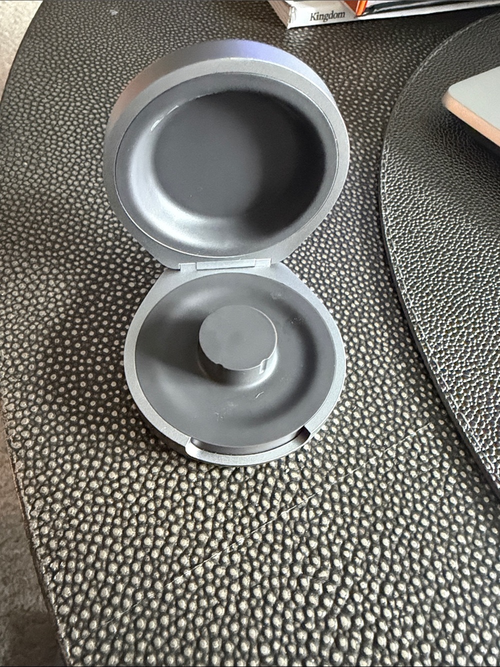 Oura Ring 4 Size 9 Charging Case